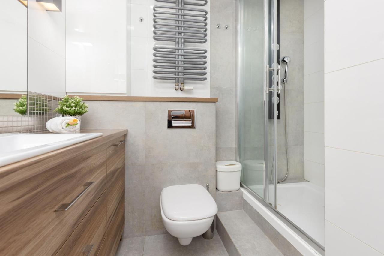 Warsaw Magellana Apartment By Noclegi Renters Bagian luar foto